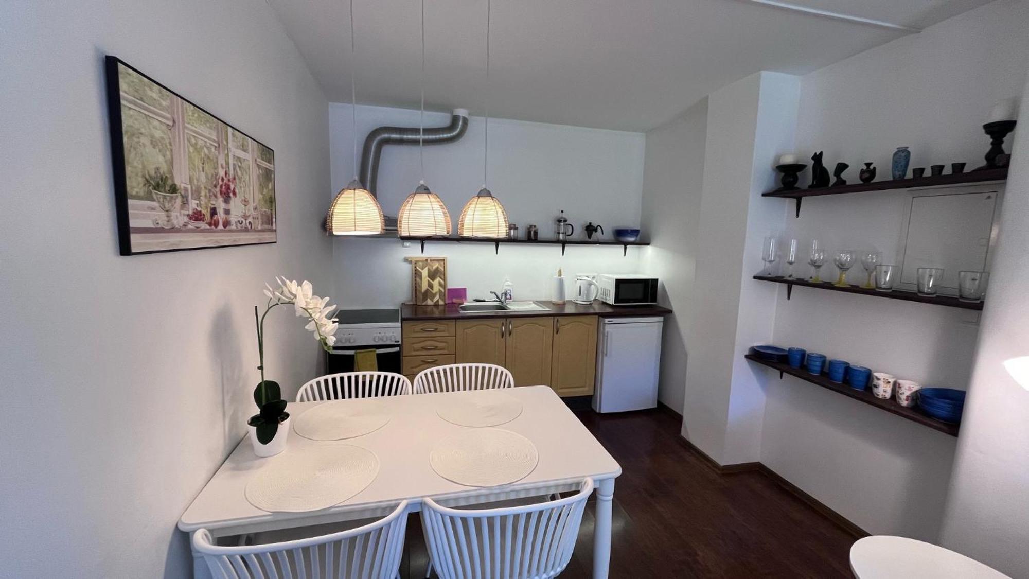 Mereranna apartment 5 Kuressaare Bagian luar foto
